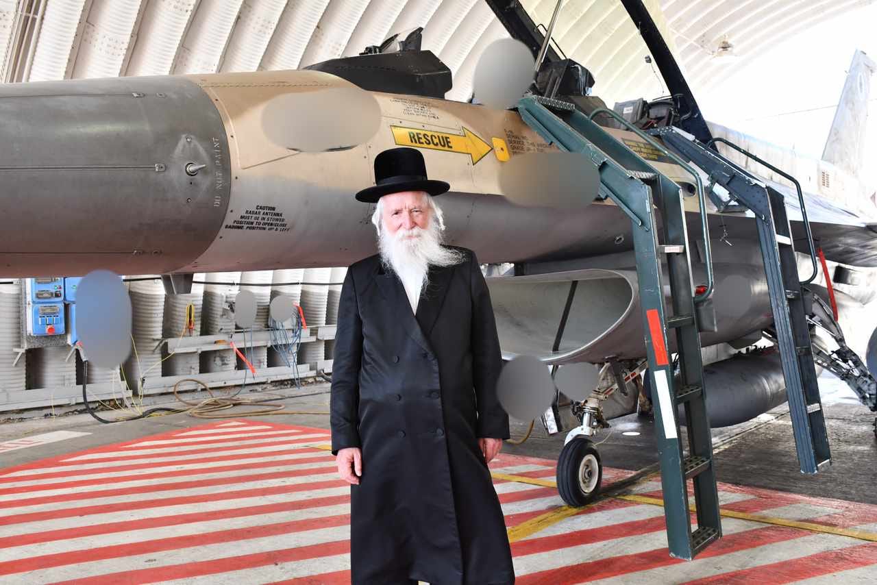 הרב ומטוס F16