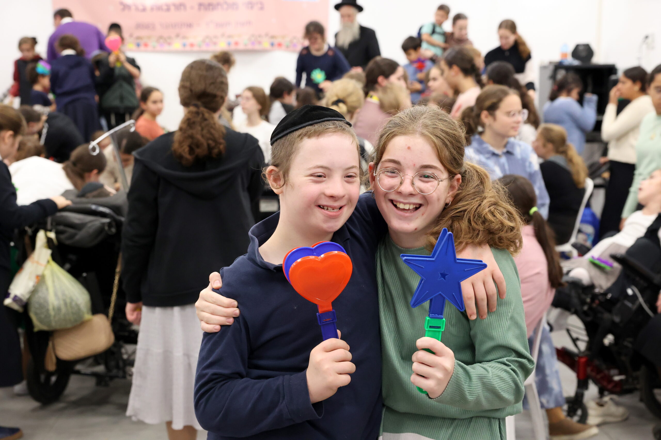 ילדים עם צרכים מיוחדים בקייטנת מגדל אור